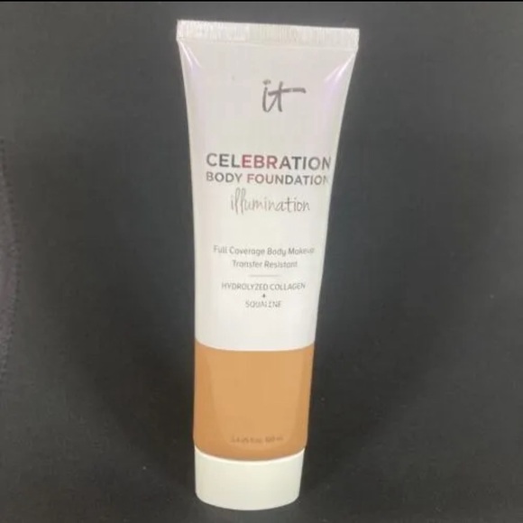 IT Cosmetics Celebration Body Foundation illumination in Light 3.4 fl oz - Picture 1 of 8